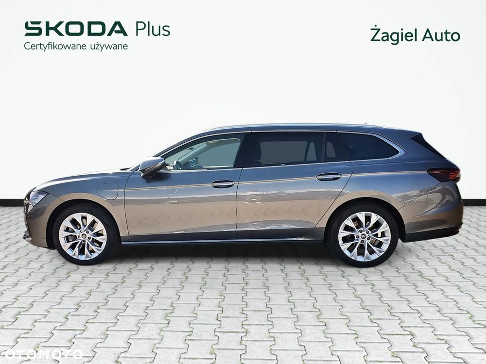 Skoda Superb 2025 photo 2