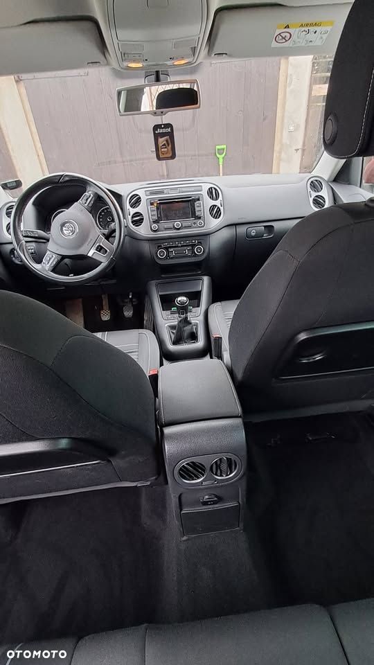 Volkswagen Tiguan 1.4 TSI BlueMotion Technology Lounge Sport & Style - 9