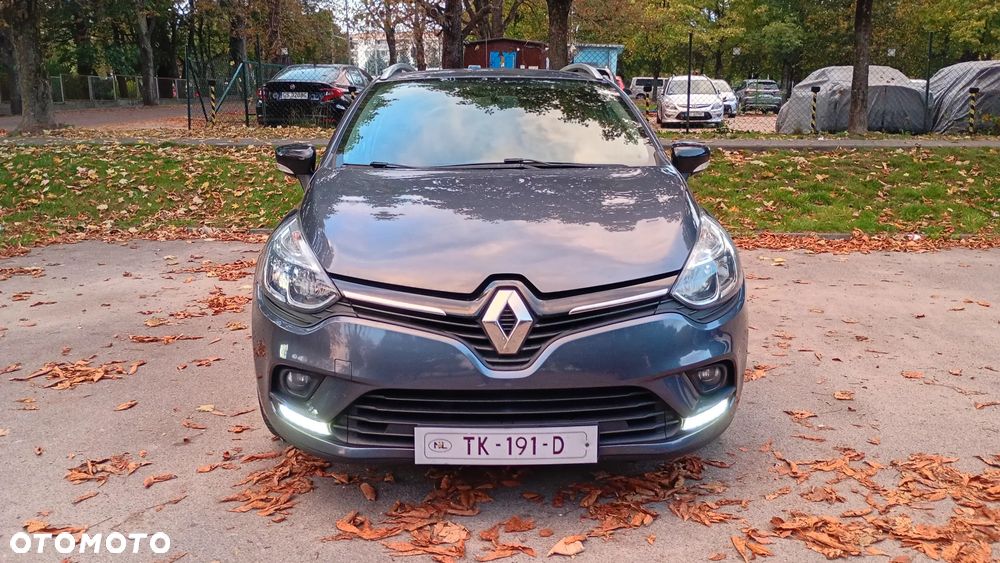 Renault Clio - 10