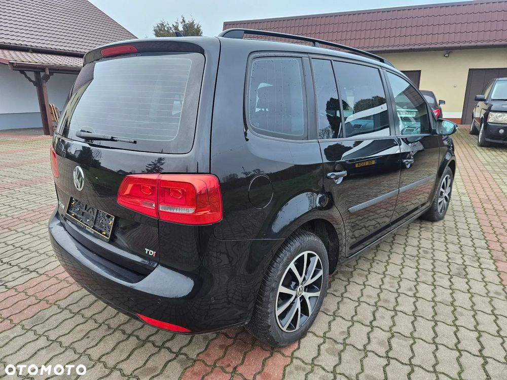 Volkswagen Touran 1.6 TDI SCR BlueMotion Technology DSG Comfortline - 3