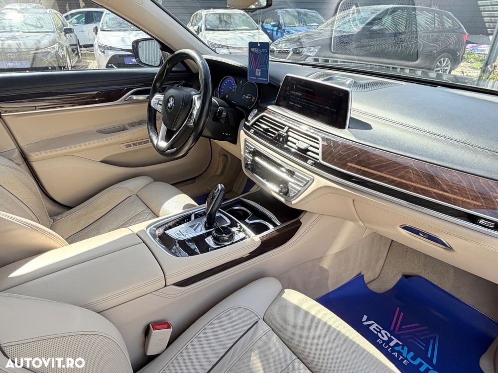 BMW Seria 7 750Li xDrive Edition Exclusive - 26