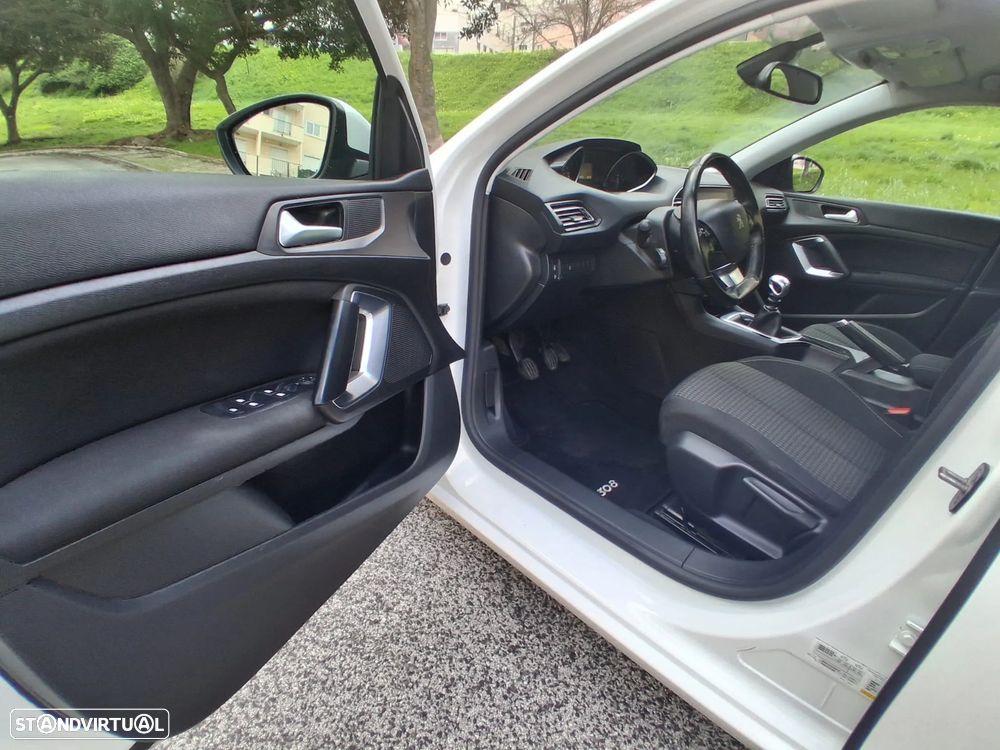 Peugeot 308 1.5 BlueHDi Business Line - 12