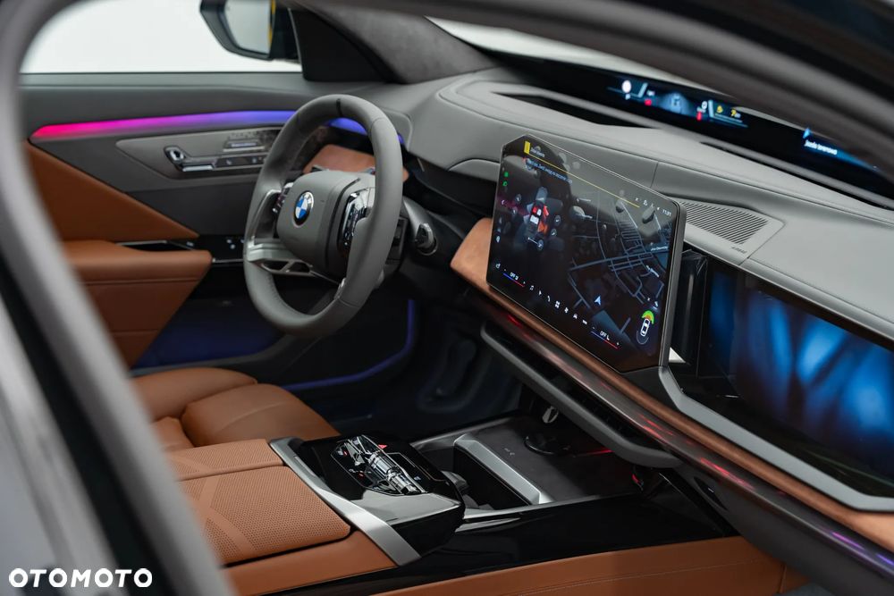 BMW Seria 7 - 24