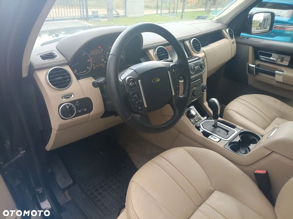 Land Rover Discovery 2.7D V6 HSE - 32
