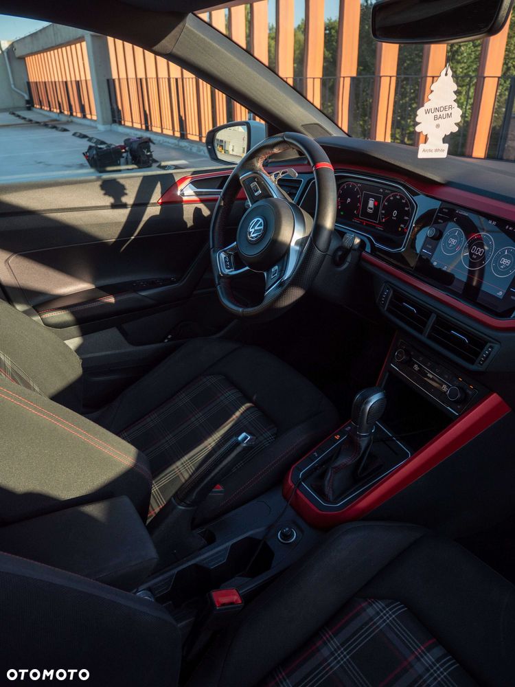 Volkswagen Polo - 6