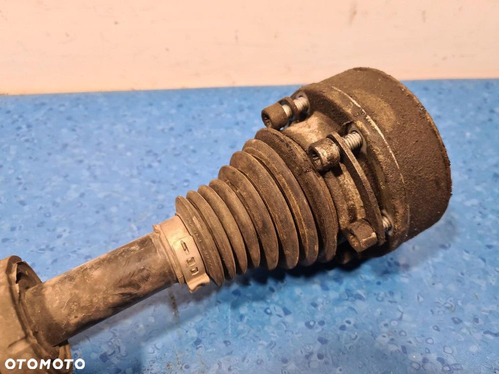 VOLKSWAGEN GOLF PÓŁOŚ LEWA PRZÓD 3C0407271AE CLCA, CBDC - 3