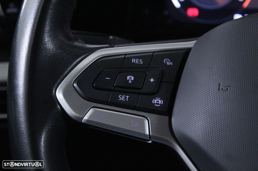 VW Golf 1.0 TSI Life - 16