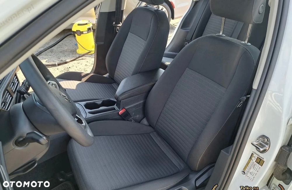Volkswagen Jetta - 17