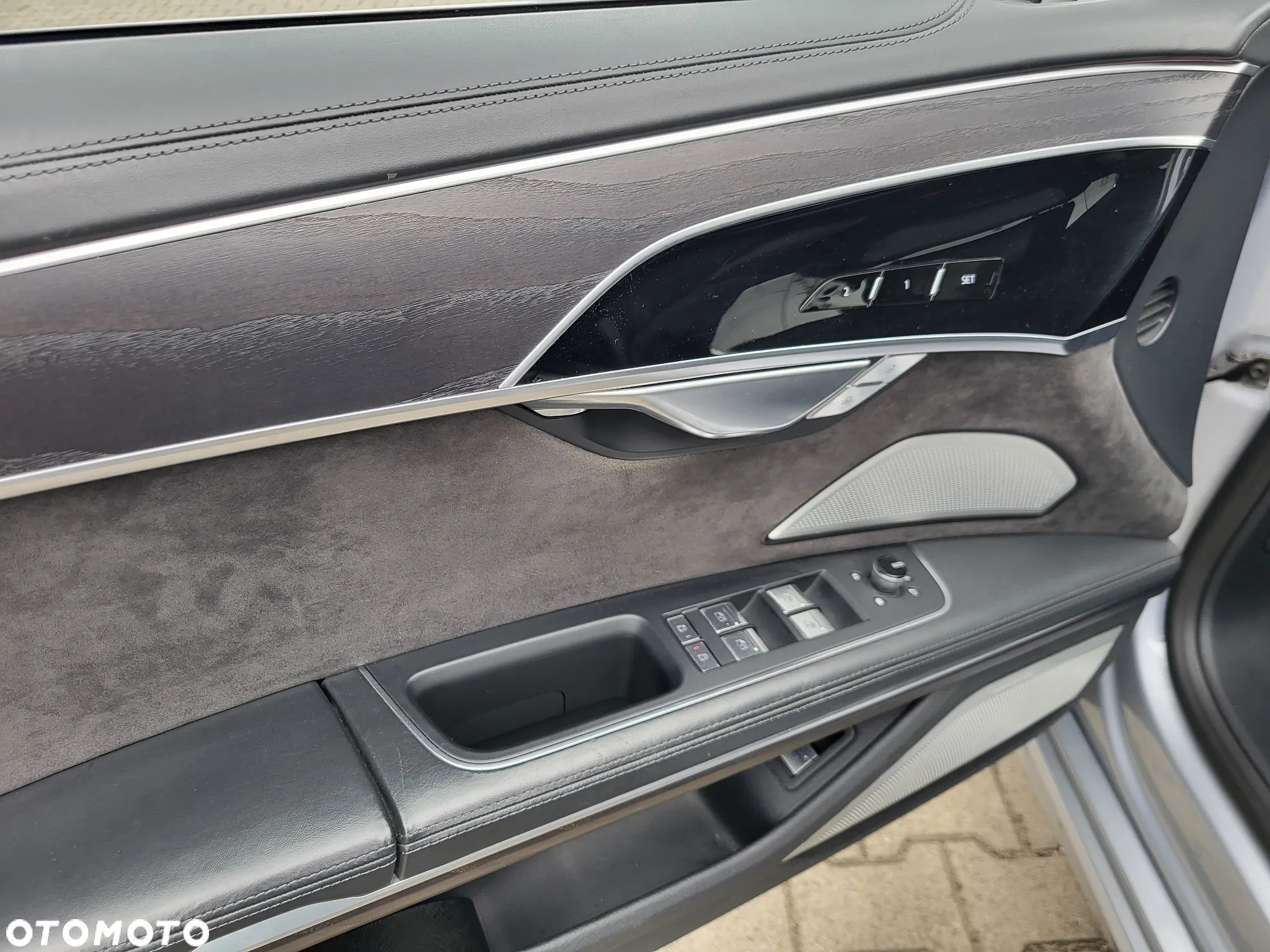 Audi A8 - 16