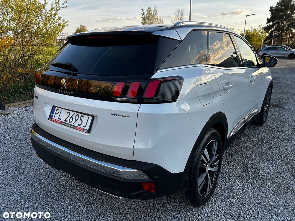 Peugeot 3008 1.6 PureTech HYbrid4 GT Line S&S EAT8 - 8