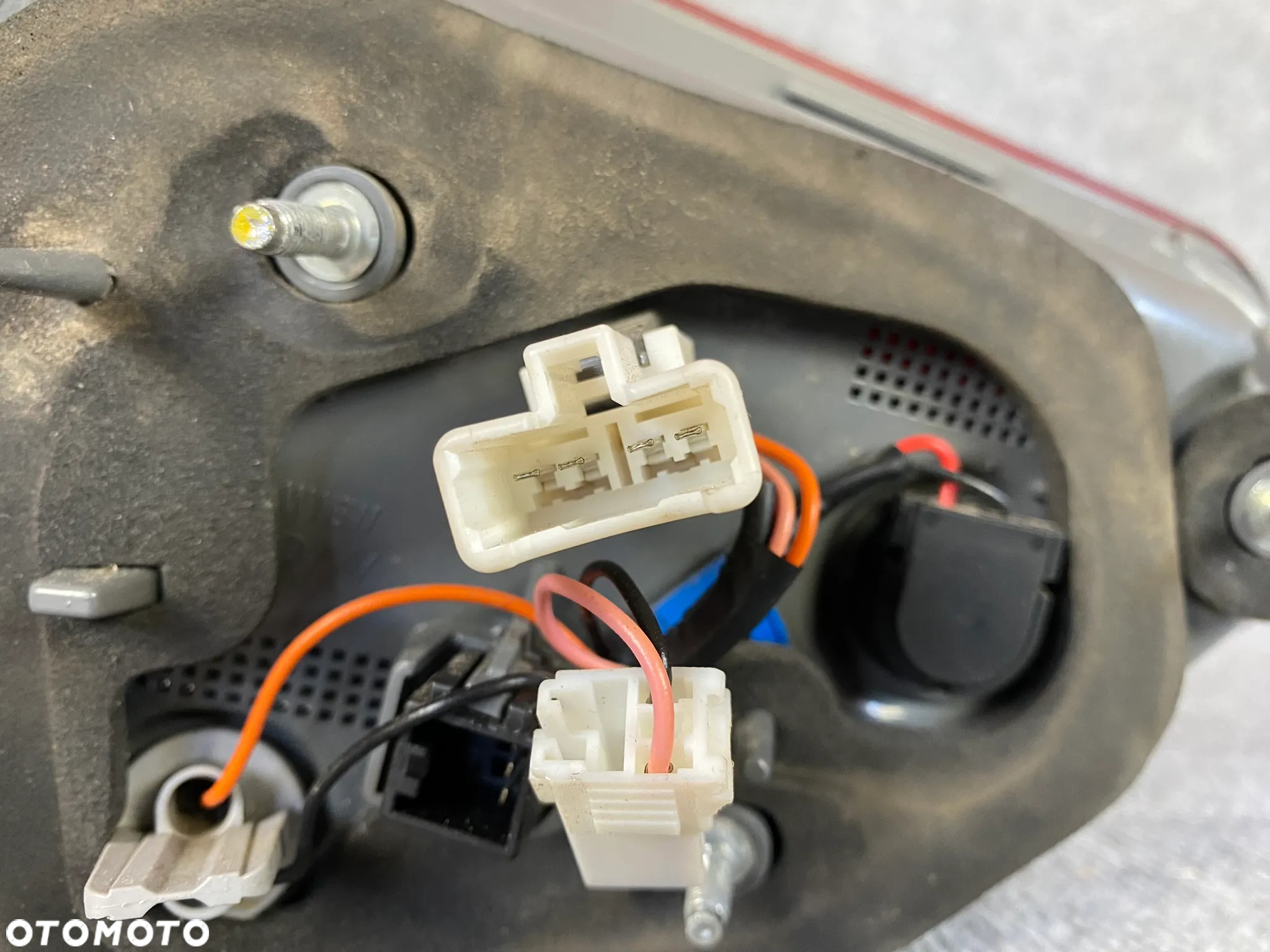 LAMPY TYLNE TYŁ L+P NA KLAPE - HYUNDAI I40 I KOMBI LIFT 14-18 - 23