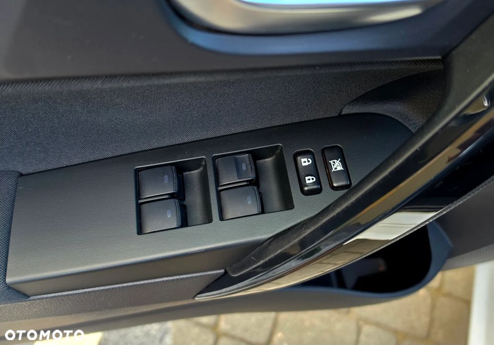 Toyota Auris 1.6 Premium - 34