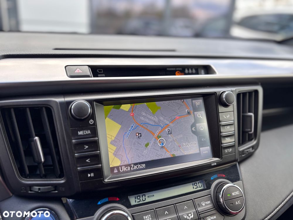 Toyota RAV4 Hybrid Style 4x4 - 25