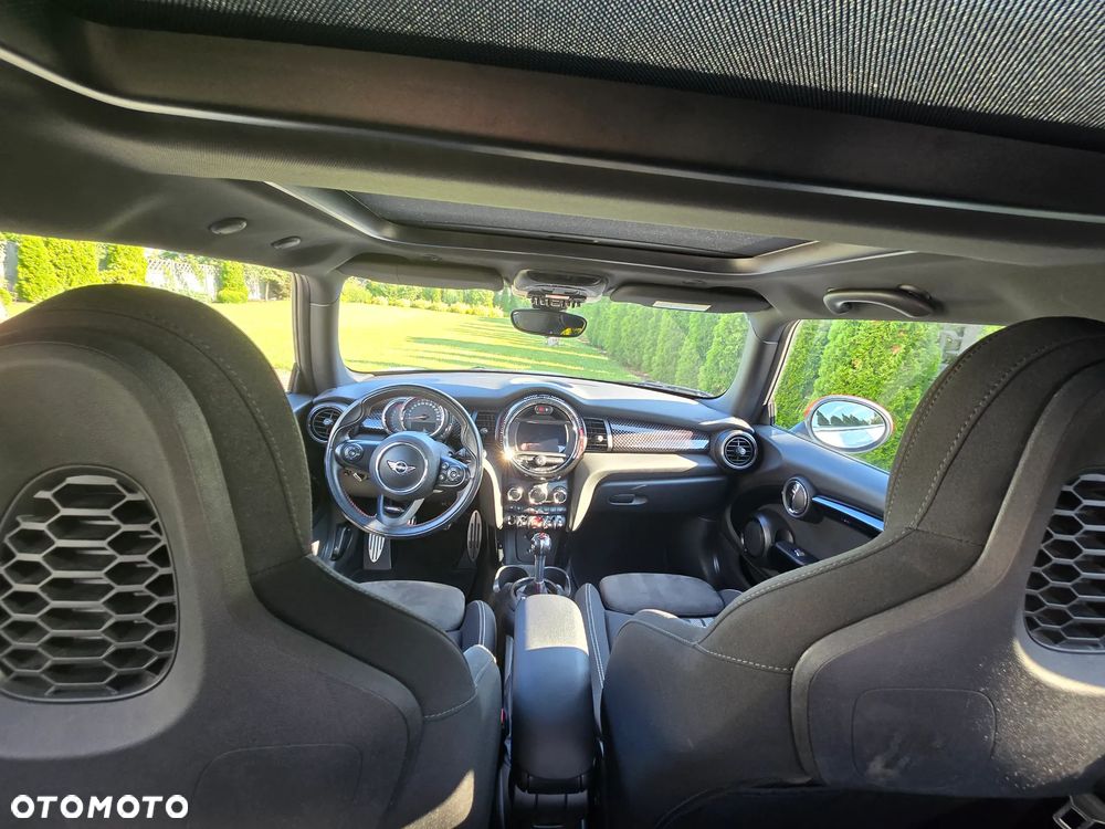 MINI John Cooper Works Essential Trim - 14