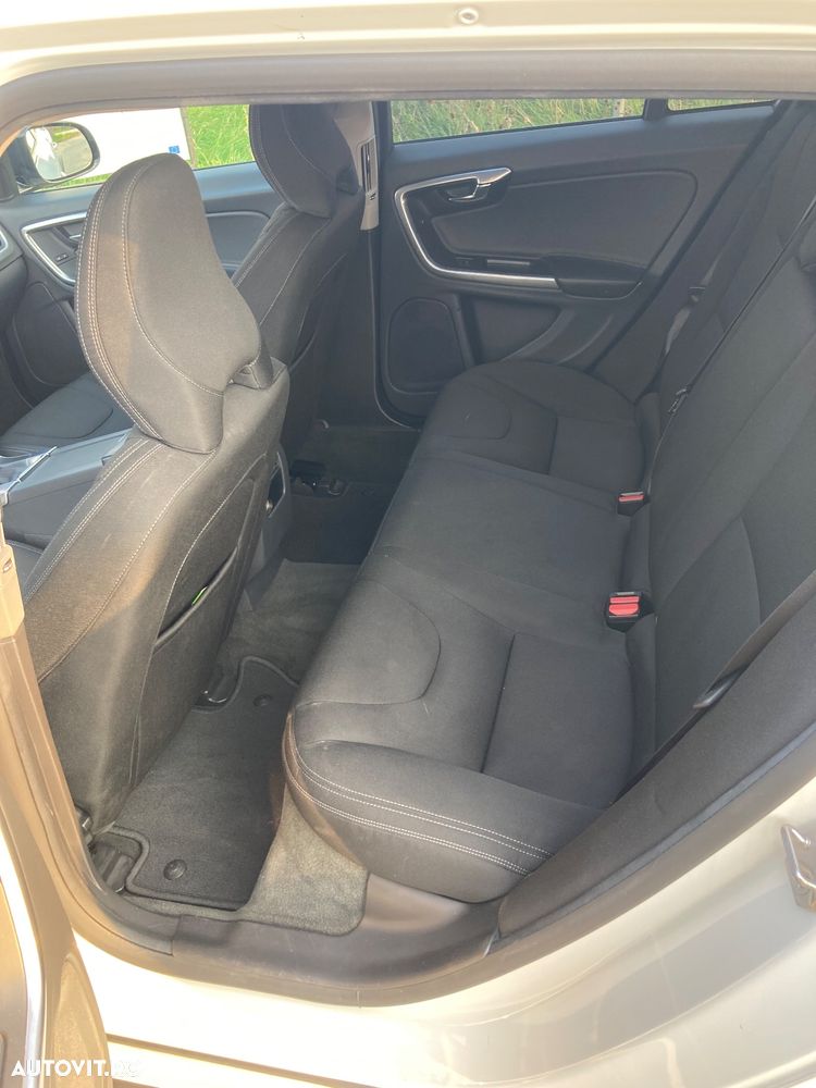 Volvo V60 Cross Country D3 Geartronic Momentum - 7