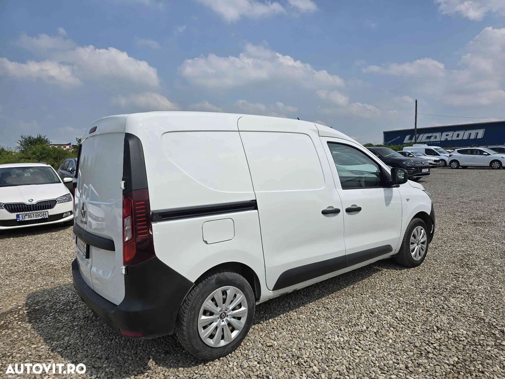 Renault Express - 4