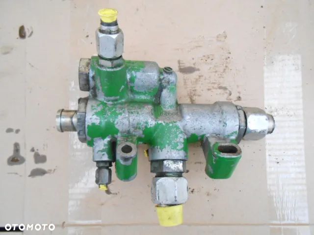 Zawór powrotny John Deere 4755 - 1