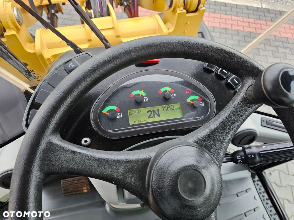 Caterpillar 906 M - 24