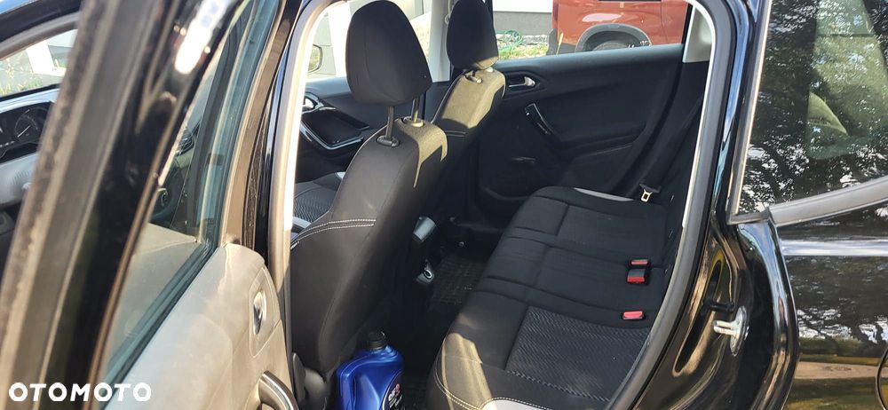 Peugeot 2008 PureTech 82 Style - 3