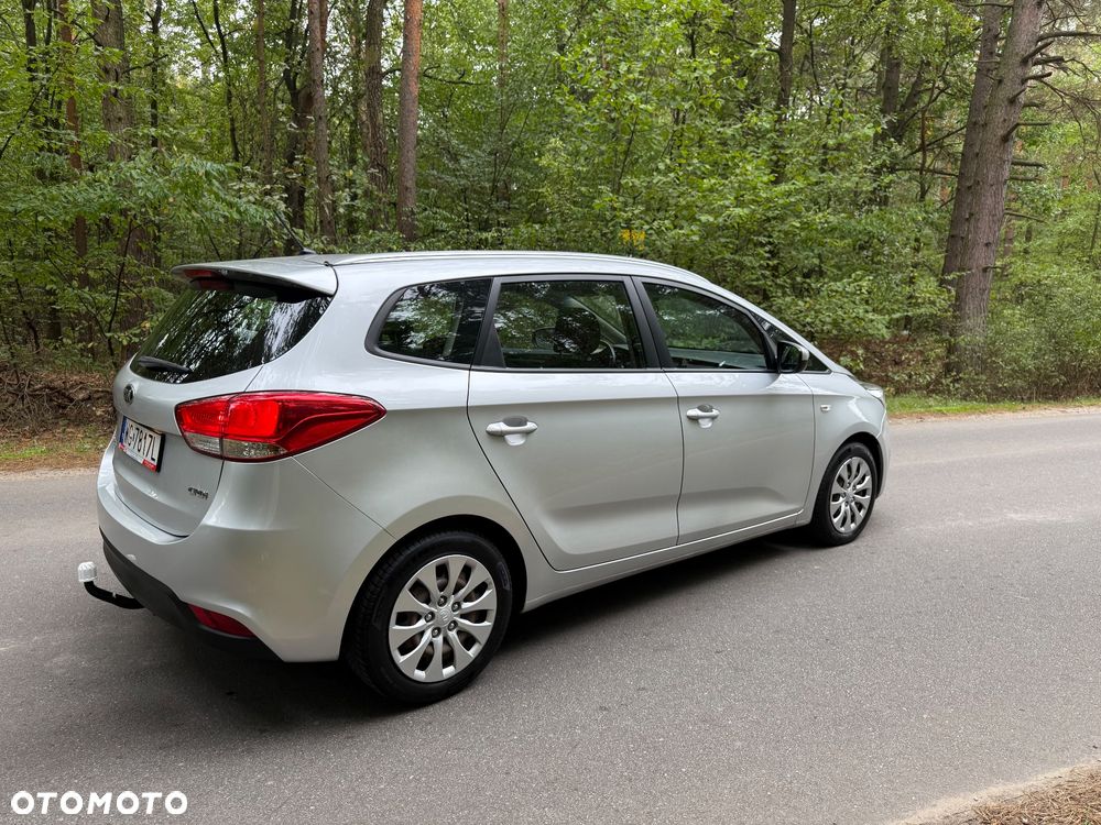 Kia Carens 1.7 CRDi L - 5