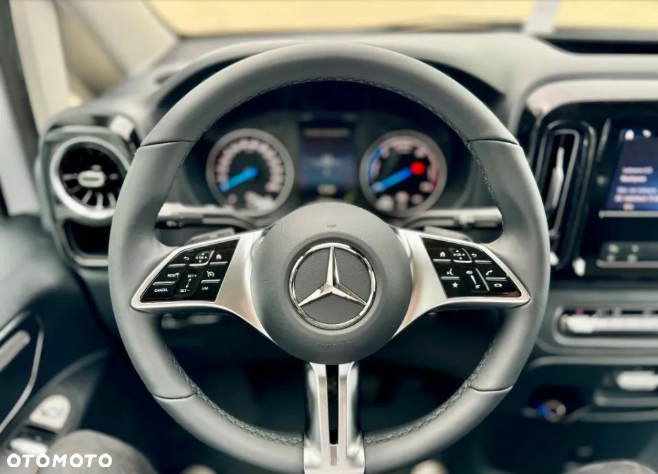 Mercedes-Benz eVito 112e Furgon długi - 10