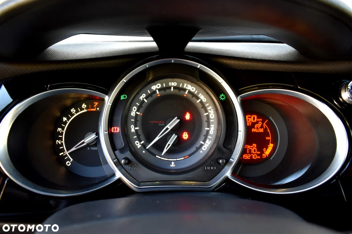 Citroën DS3 VTi 120 SoChic - 30