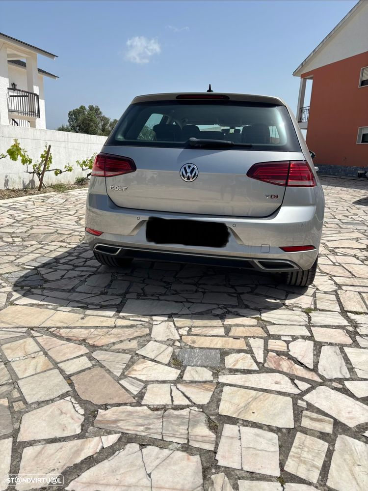 VW Golf 1.6 TDI Highline DSG - 4