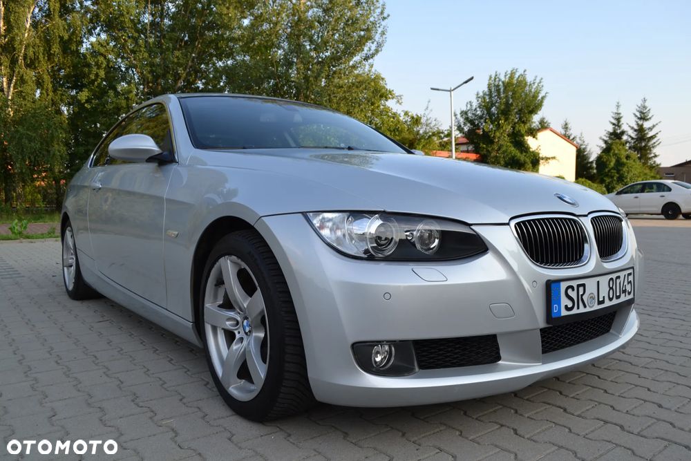 BMW Seria 3 325i - 14