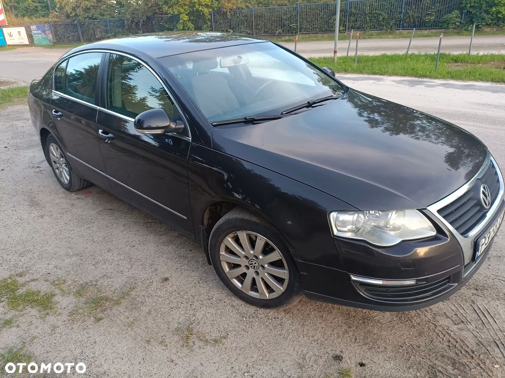 Volkswagen Passat 2.0 TDI Comfortline DSG - 11