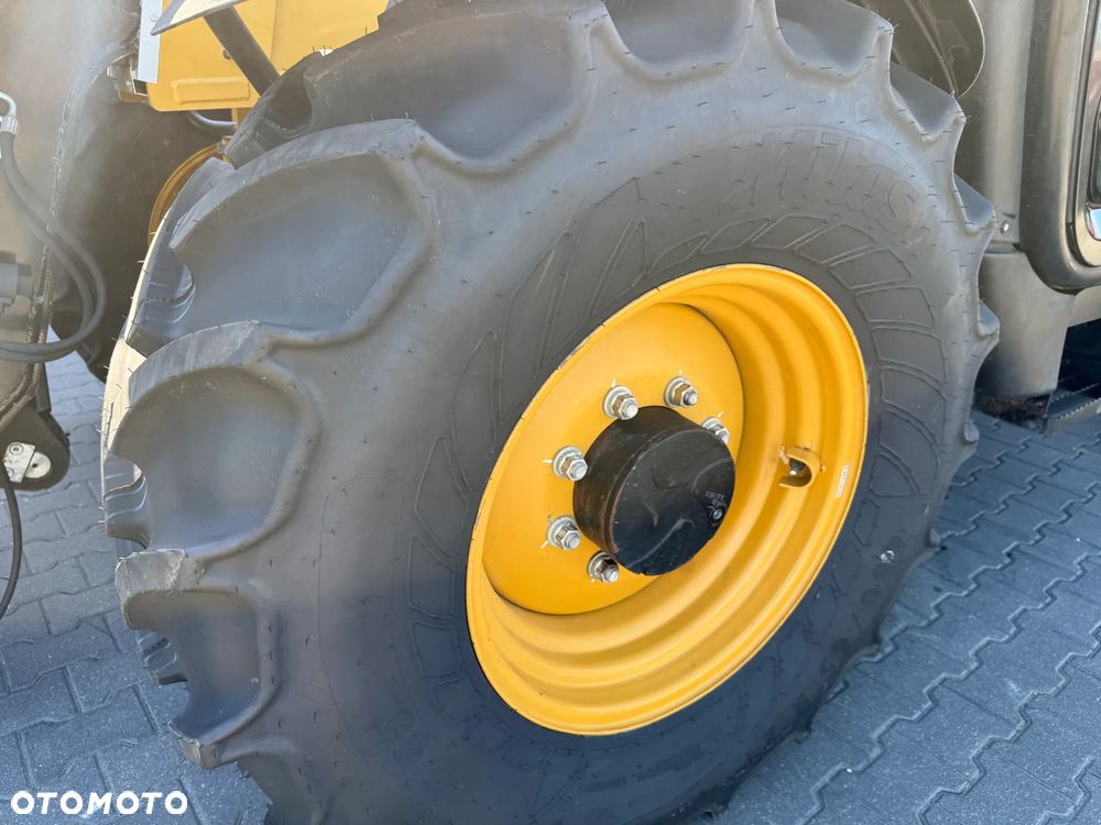 Caterpillar TH 408 D - 13