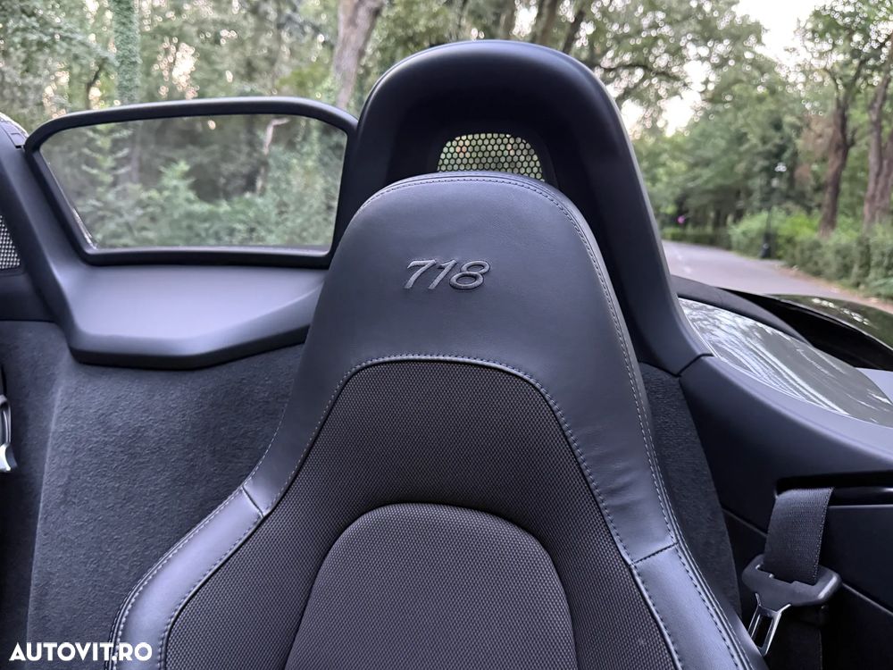 Porsche Boxster T PDK - 14