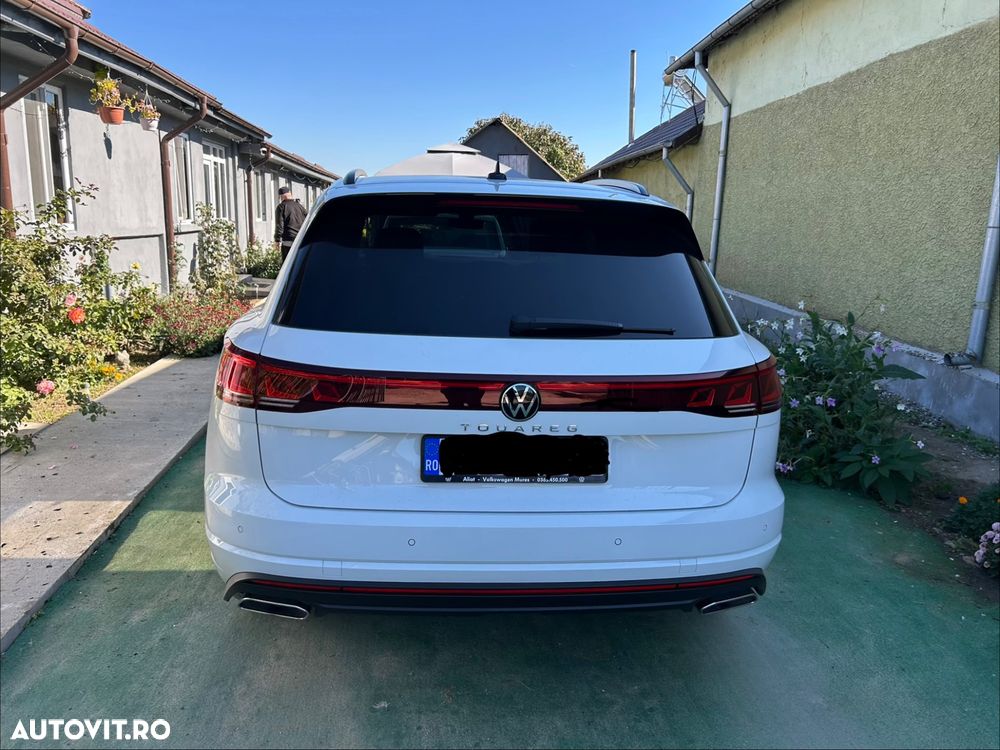 Volkswagen Touareg V6 TDI 4MOTION Elegance - 2