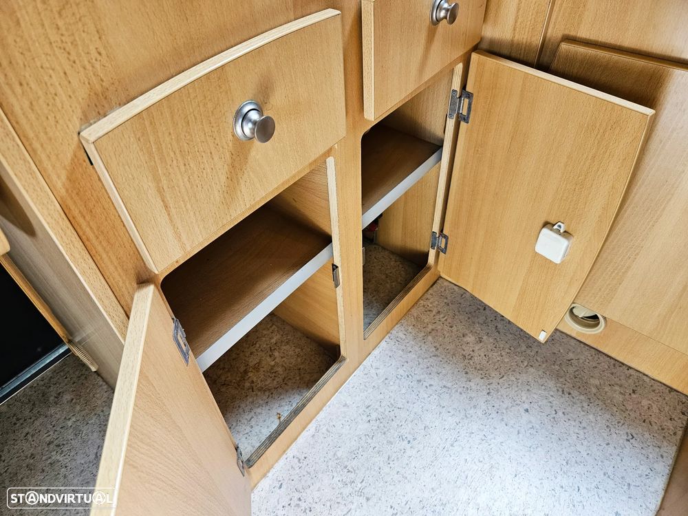 Joint Van Aventura - 15