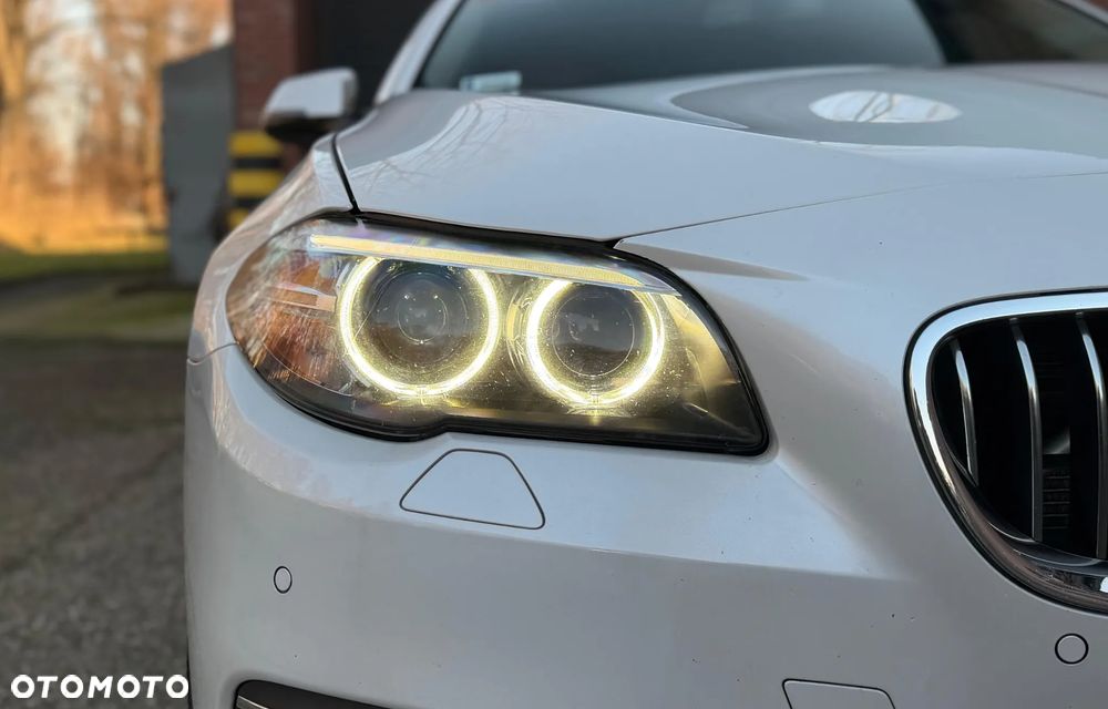 BMW Seria 5 520d xDrive Luxury Line - 11
