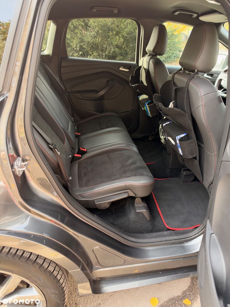 Ford Kuga - 12