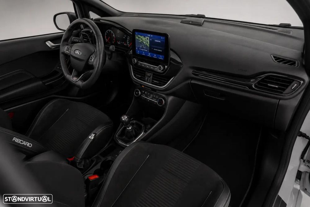 Ford Fiesta 1.5 EcoBoost ST - 18