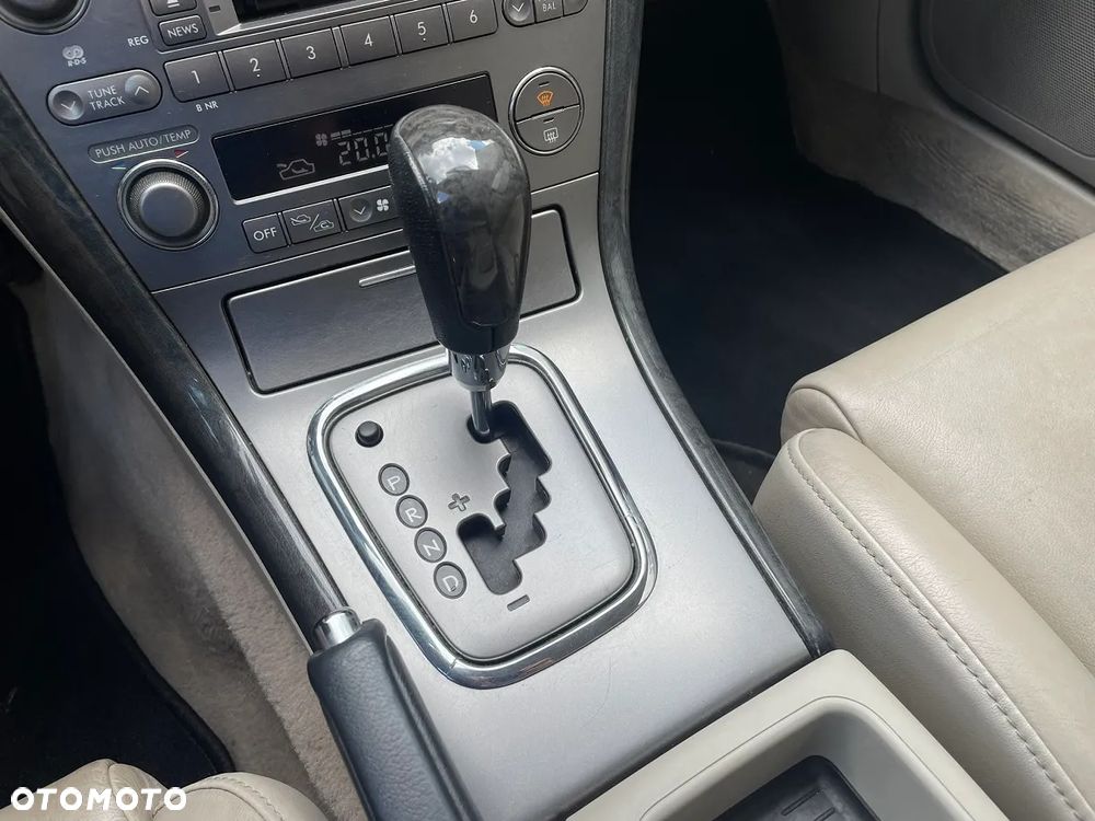 Subaru Outback - 16