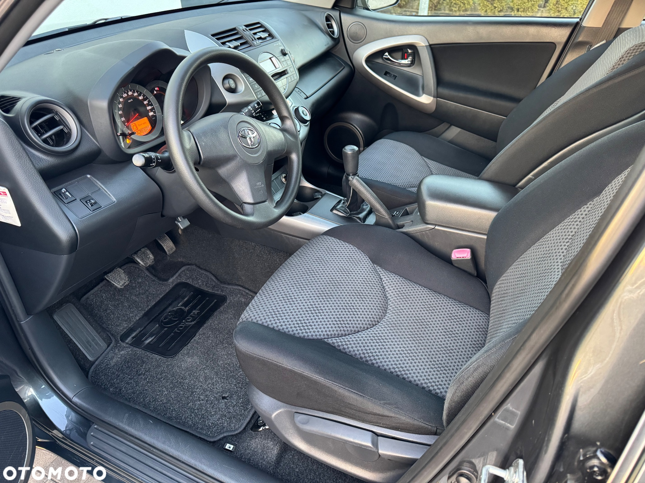 Toyota RAV4 2.0 4x4 Sol - 13
