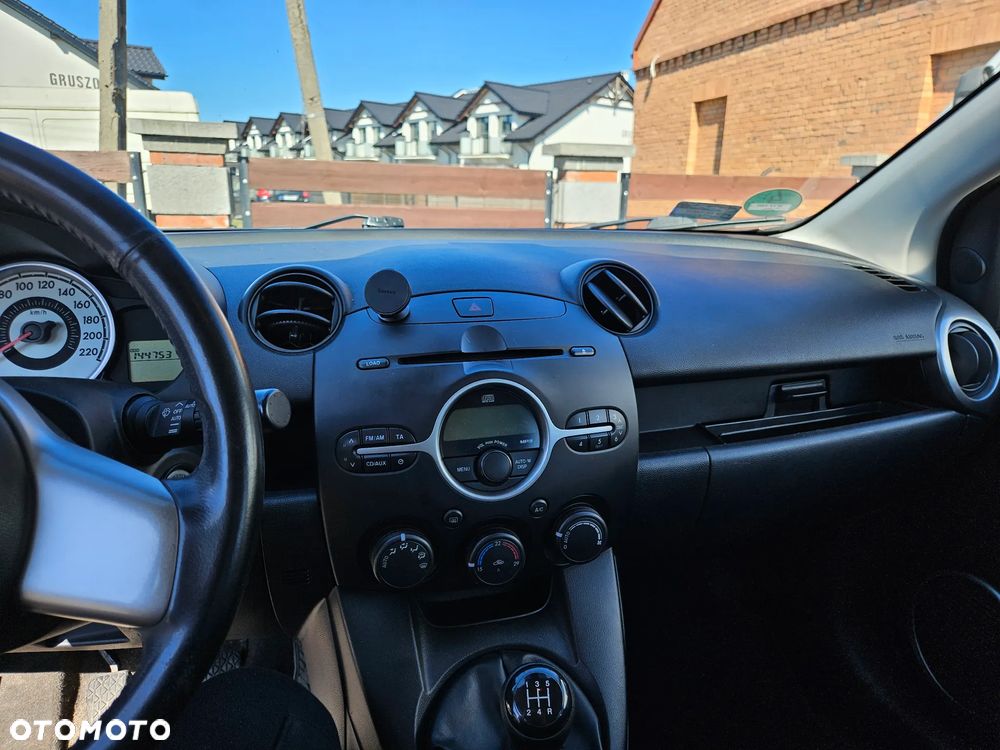 Mazda 2 1.3 Exclusive - 10