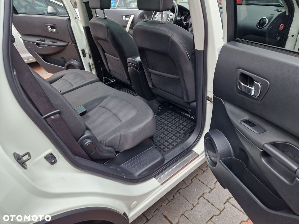 Nissan Qashqai+2 - 18