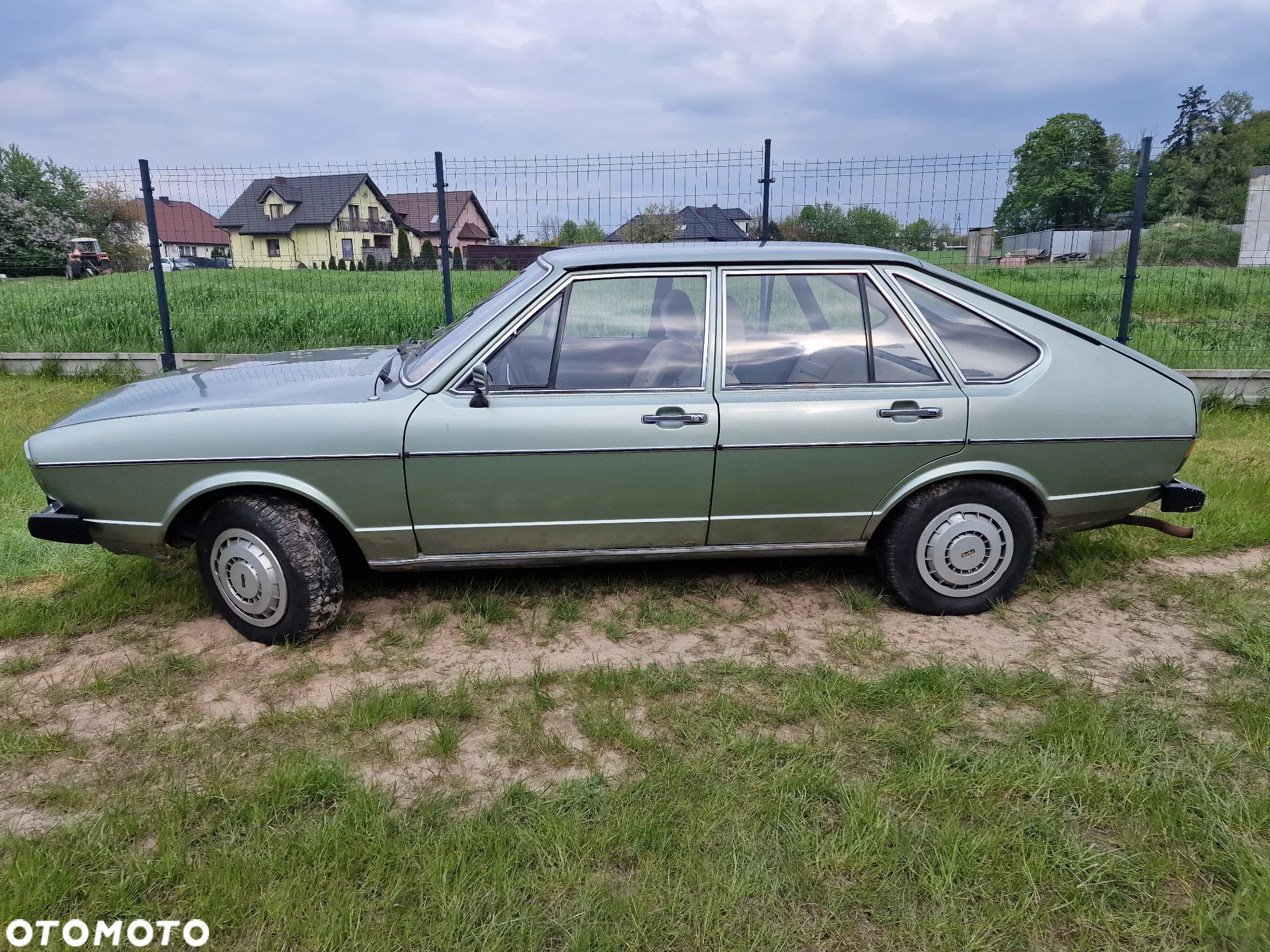 Volkswagen Passat - 13