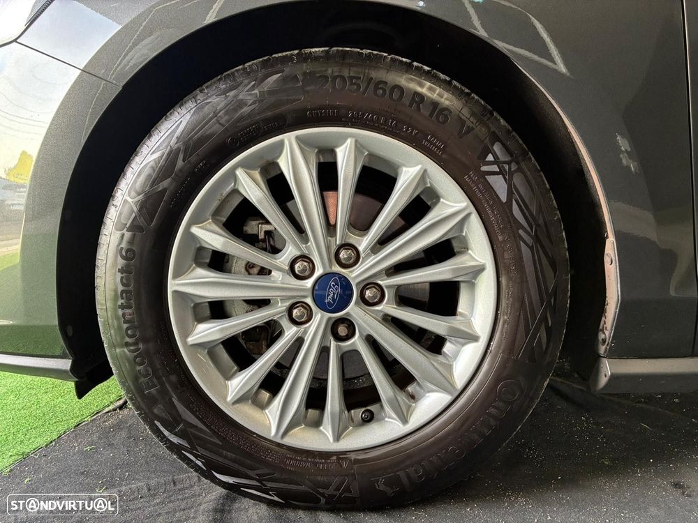 Ford Focus 1.0 EcoBoost Titanium - 18
