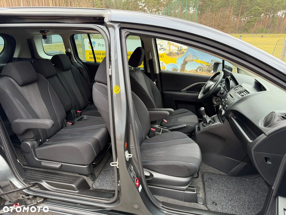 Mazda 5 - 19