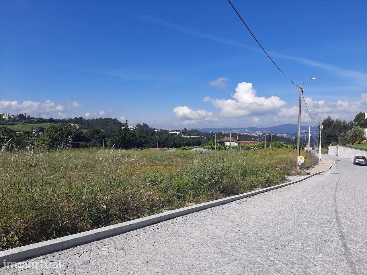 Vende Terreno Junto estrada nacional Bustelo - Grande imagem: 4/22