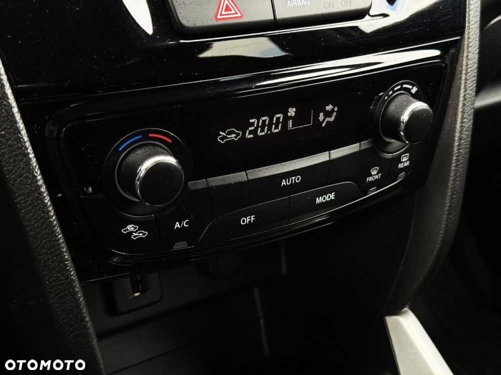 Suzuki Vitara 1.6 Premium 2WD - 29