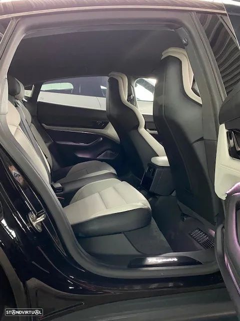 Porsche Taycan Turbo - 5