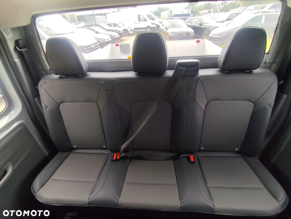 Volkswagen Transporter - 32