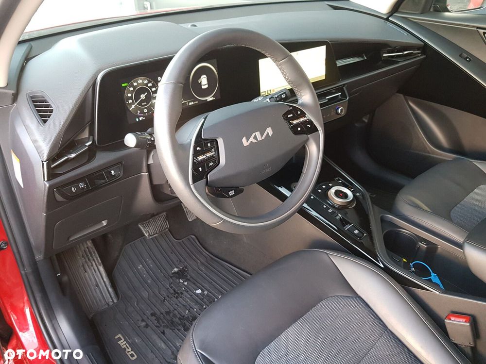 Kia Niro e-Niro 64kWh M - 17