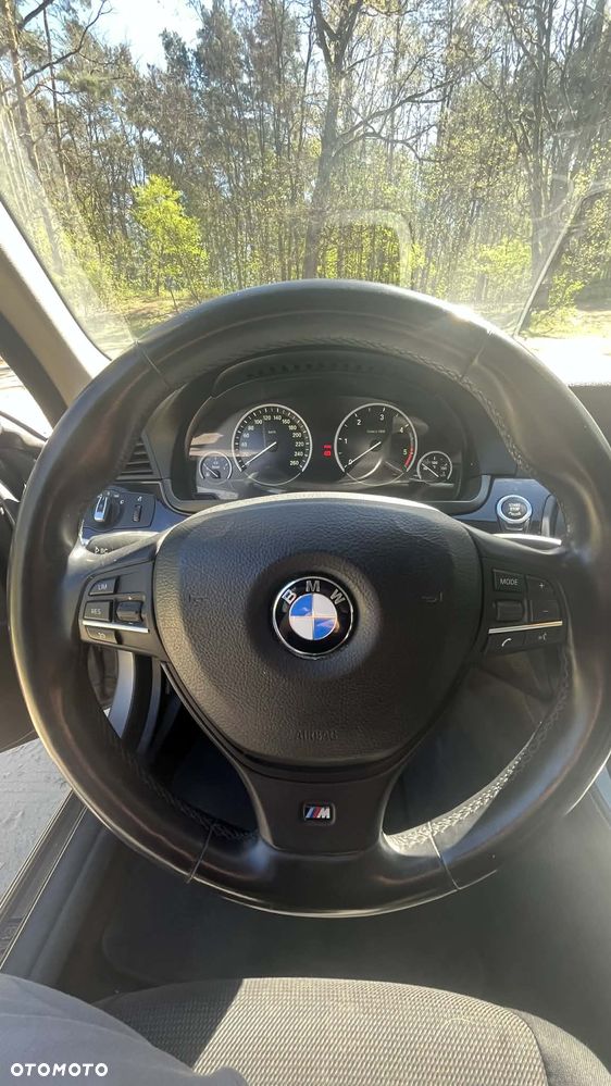 BMW Seria 5 525d - 6