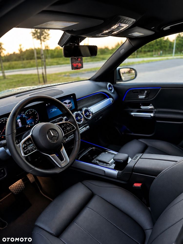 Mercedes-Benz GLB 250 4-Matic 8G-DCT - 16
